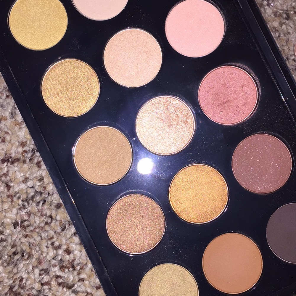 Mac warm neutrals palette